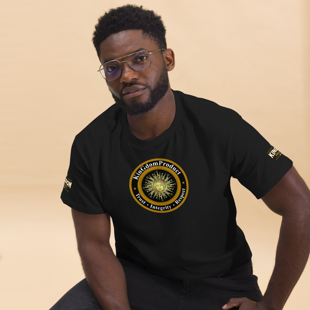 (Large) Centered KinGdomProduct OmeGa (T)